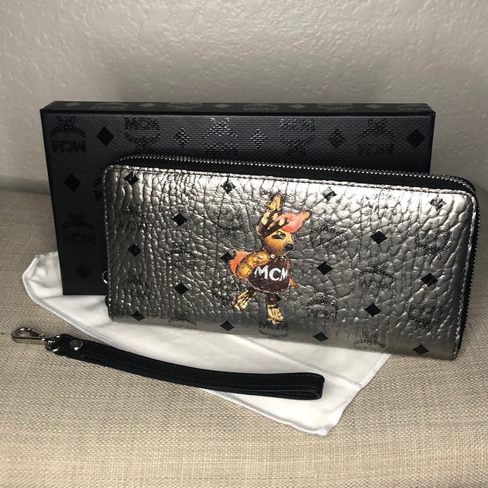 MCM Silver Metallic Punk Peace Bunny Wallet Clutch
